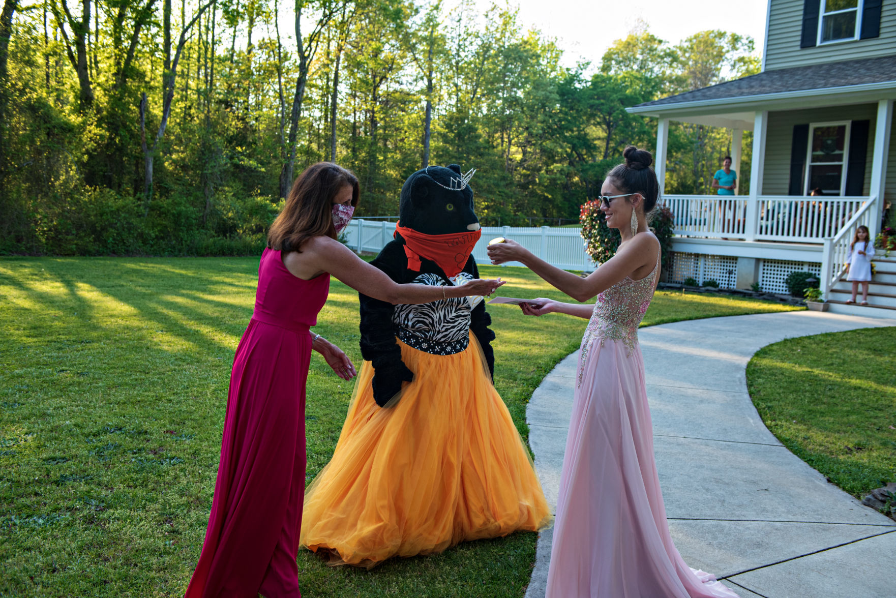 051620_nws_middleporchprom